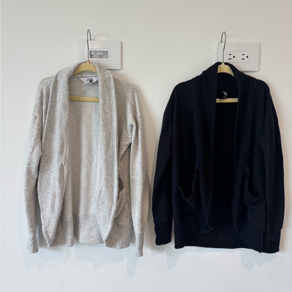 Athleta Girls set of 2 Light Gray and Black Cardigan XS 6